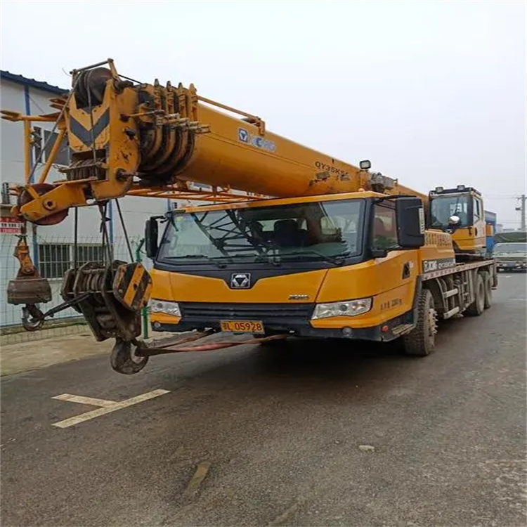 阳新吊车出租保险：全面覆盖，安全无忧