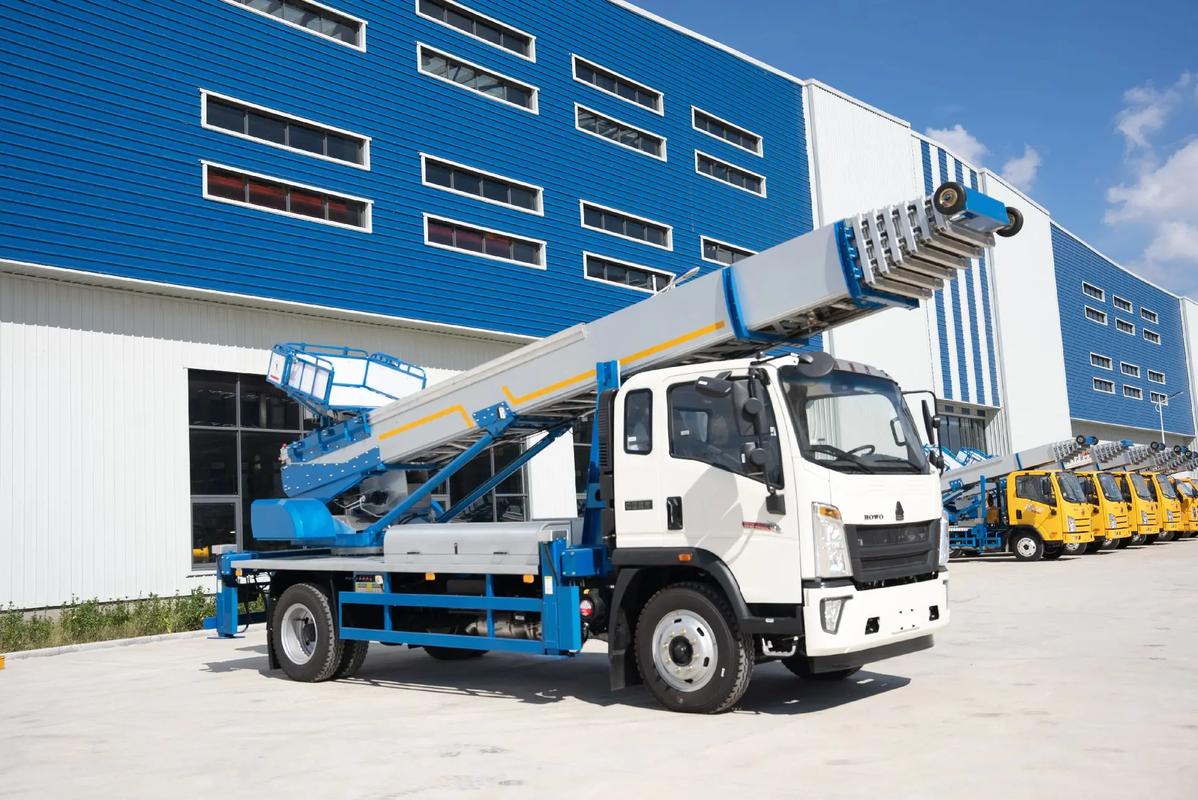 阳新出租云梯车高空作业车 建筑垃圾搬运